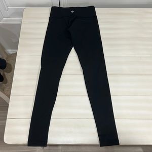 Lululemon wunder under leggings size 4